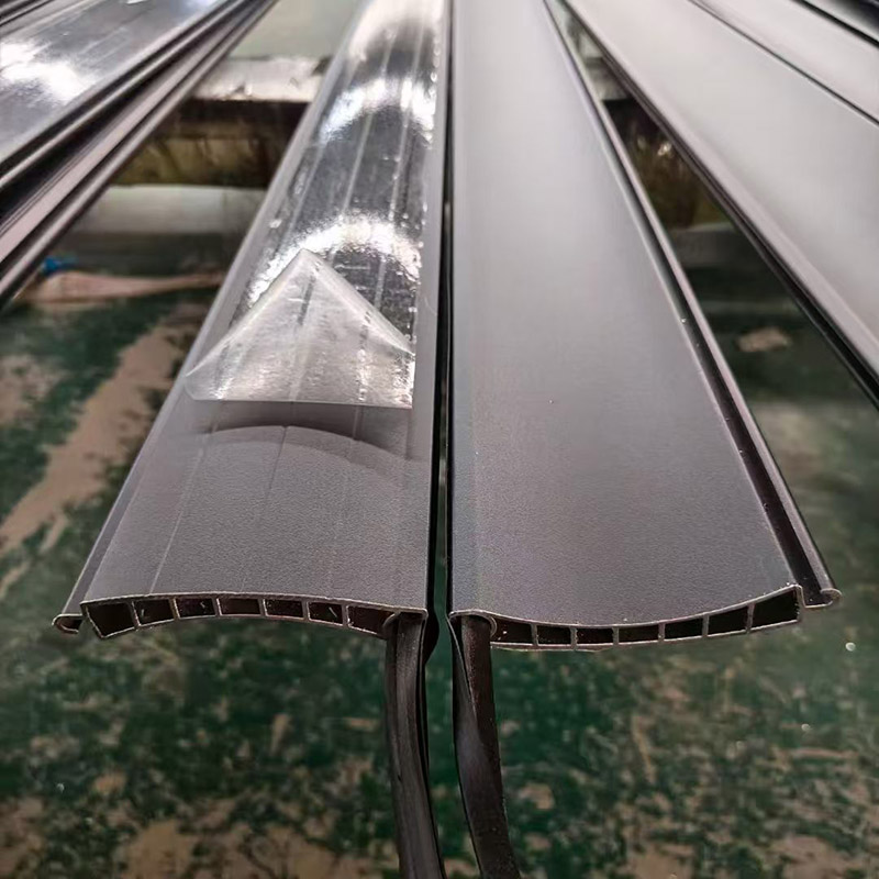 ابواب جراج شتر كهربائي