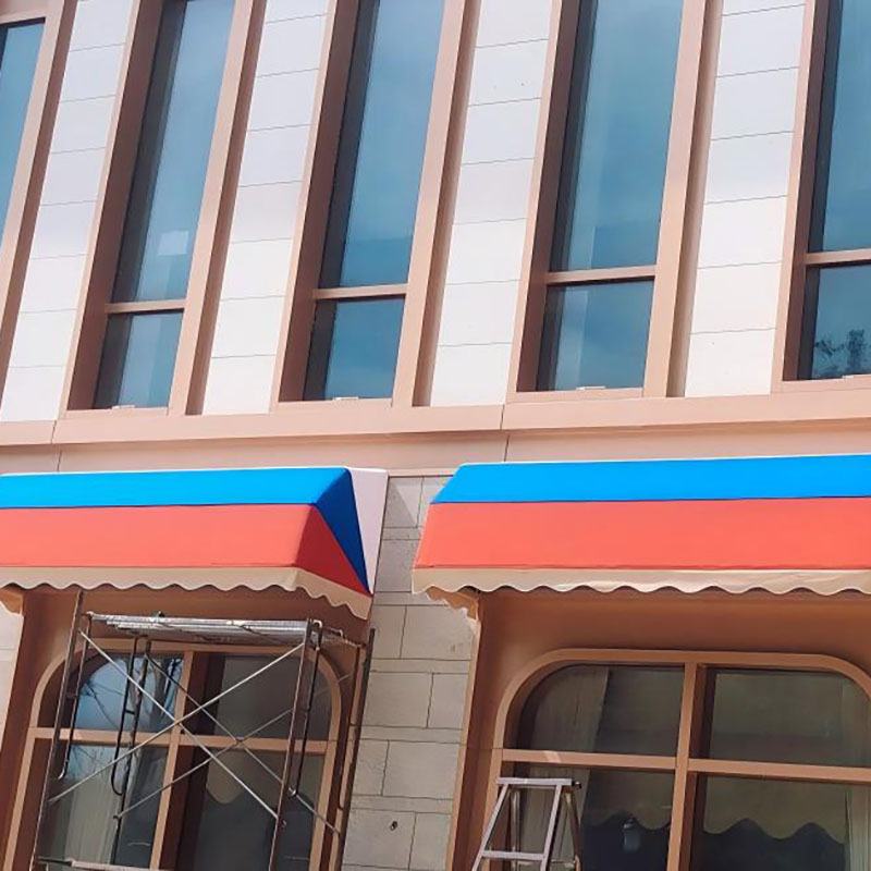 المظلات الفرنسية الآلية